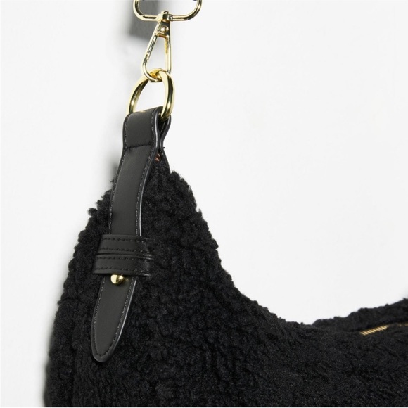 Jules Kae black sherpa fleece shoulder bag - Picture 5 of 9